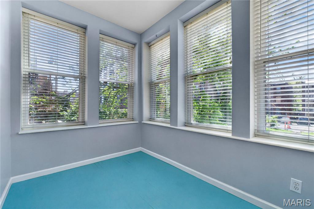 Waterman-Pershing 01 Flr - Residential Lease
