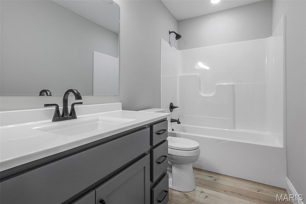 Holmes - Residential