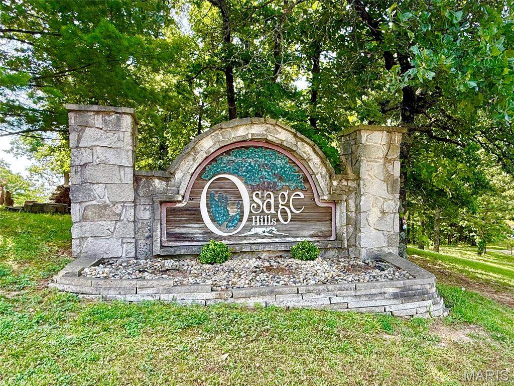 Beautiful 1.35-acre wooded lot located in a quiet, well-kept subdivision just minutes from Pacific. This property offers privacy, mature trees, and a peaceful setting while still being close to town, shopping, and amenities. A great opportunity to build your dream home in a serene, natural environment.
