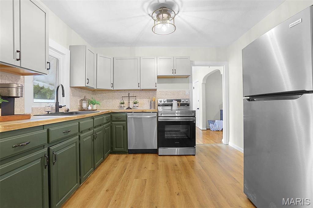 F W Kamps Riverview - Residential