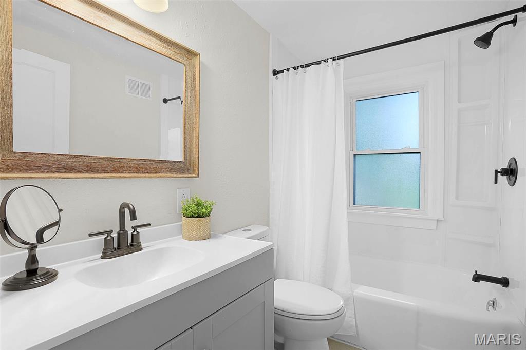 F W Kamps Riverview - Residential