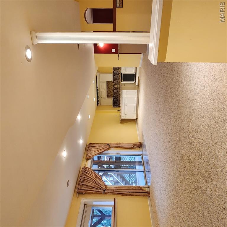 Nooning Tree One - Residential