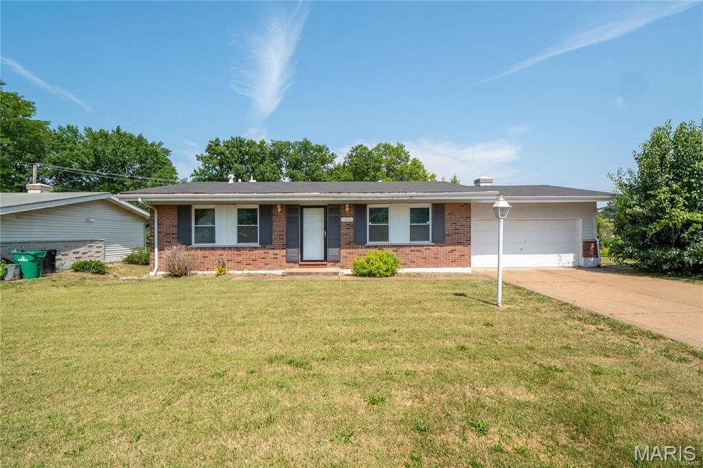This charming 3-bedroom, 2.5-bath ranch offers a perfect blend of comfort and modern living. The home features an open-concept main living area, a well-appointed kitchen with granite countertops, and three spacious bedrooms. The finished lower level adds valuable additional living space, including a bonus room and half bath—ideal for a home office, guest space, or recreation area. Outside, you’ll find a generous backyard along with the convenience of a 2-car garage. Ideally located near major roadways, the home provides easy access to shopping, dining, and everyday amenities. Flood insurance is required for the property. This property presents a strong opportunity for either an owner-occupant or investor. Schedule your private showing today—this is a great opportunity to own a well-maintained home in a highly accessible location.