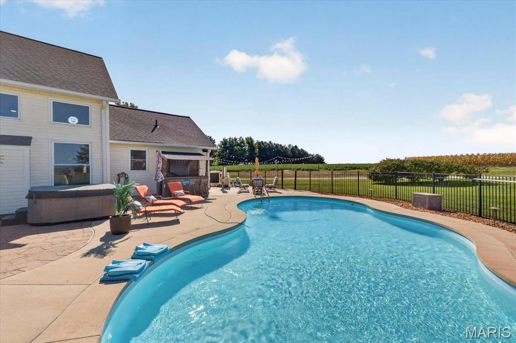 Christopher Lake Estates - Residential