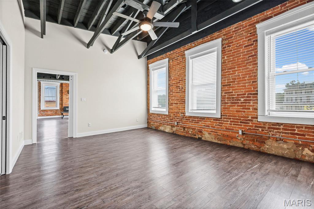 Old Town - Commercial Sale
