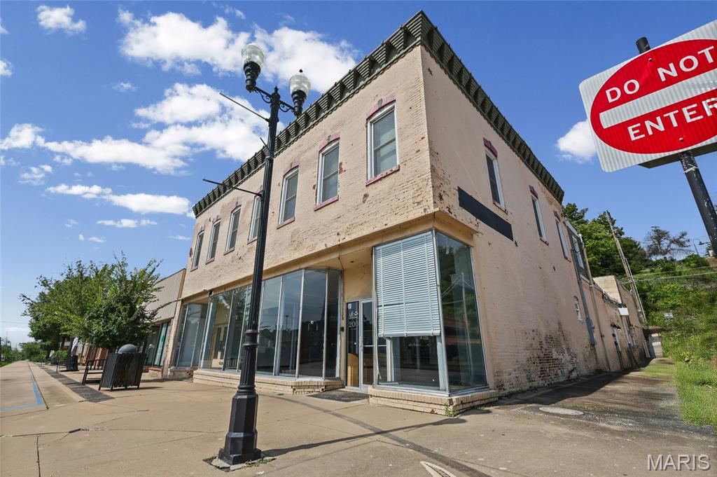 Old Town - Commercial Sale