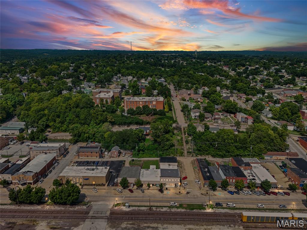 Old Town - Commercial Sale