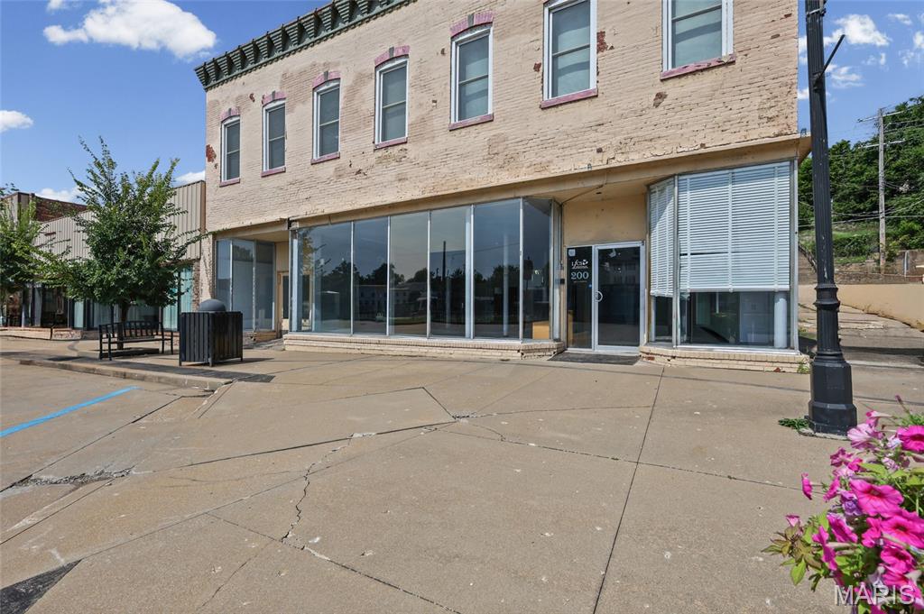 Old Town - Commercial Sale