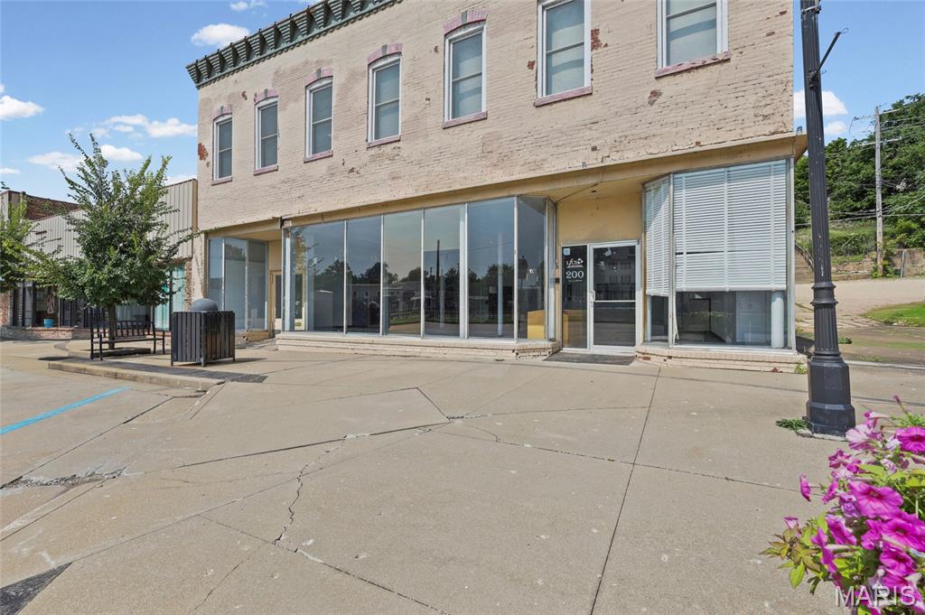 Old Town - Commercial Sale