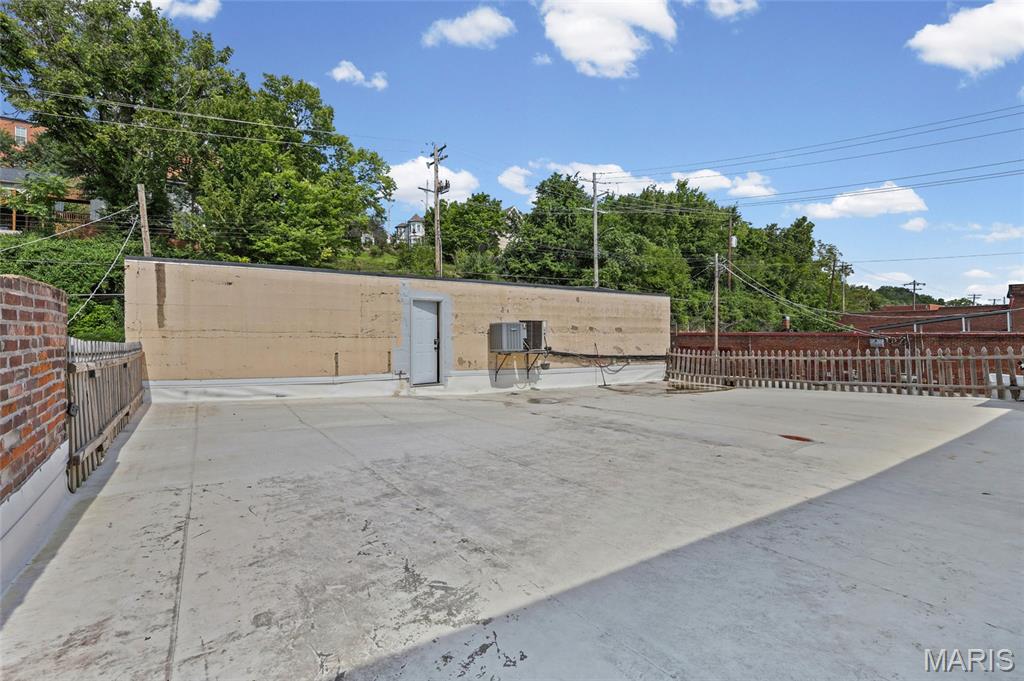 Old Town - Commercial Sale