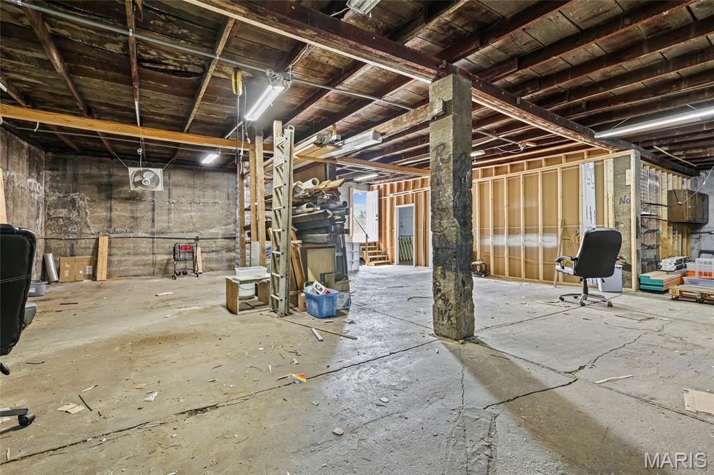 Old Town - Commercial Sale