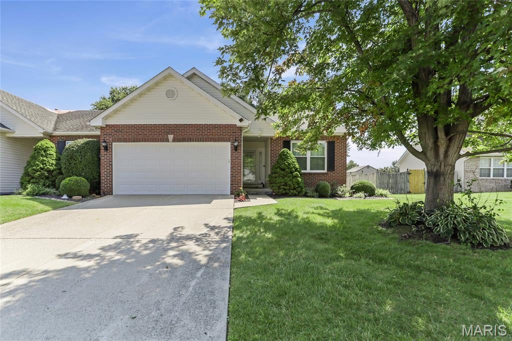 Welcome home to this carefree open-concept villa! This updated villa is move-in ready and has all the extras that you need. Vaulted ceilings span the living, dining, and kitchen areas, centered around a cozy gas fireplace. The upgraded eat-in kitchen has 42-inch cherry cabinetry, a gas range, a new dishwasher, and a breakfast bar. Sliding glass doors open to a newer composite deck with a retractable awning, and it looks out over the private backyard framed by mature pine trees. The first floor features 2 bedrooms, including a primary suite with vaulted ceilings, a large walk-in closet, and an adult-height double vanity bathroom. A second full bathroom completes the first floor. Find great bonus space in the partially finished lower level! A third bedroom and a third full bathroom are part of this flexible space, along with a large storage area! Many extras and updates are found throughout: new roof, new water heater, newer furnace, new microwave, fresh paint, newer flooring with floor outlets in the living room, convenient main-floor laundry and large pantry, as well as a two-car garage! The HOA covers lawn care, sprinkler system, snow removal and maintenance of the mailbox and post light.
Natuzzi pure leather sleeper sectional stays with the home.