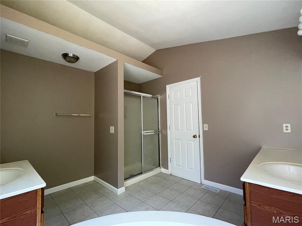 Canary Estates - Residential Lease