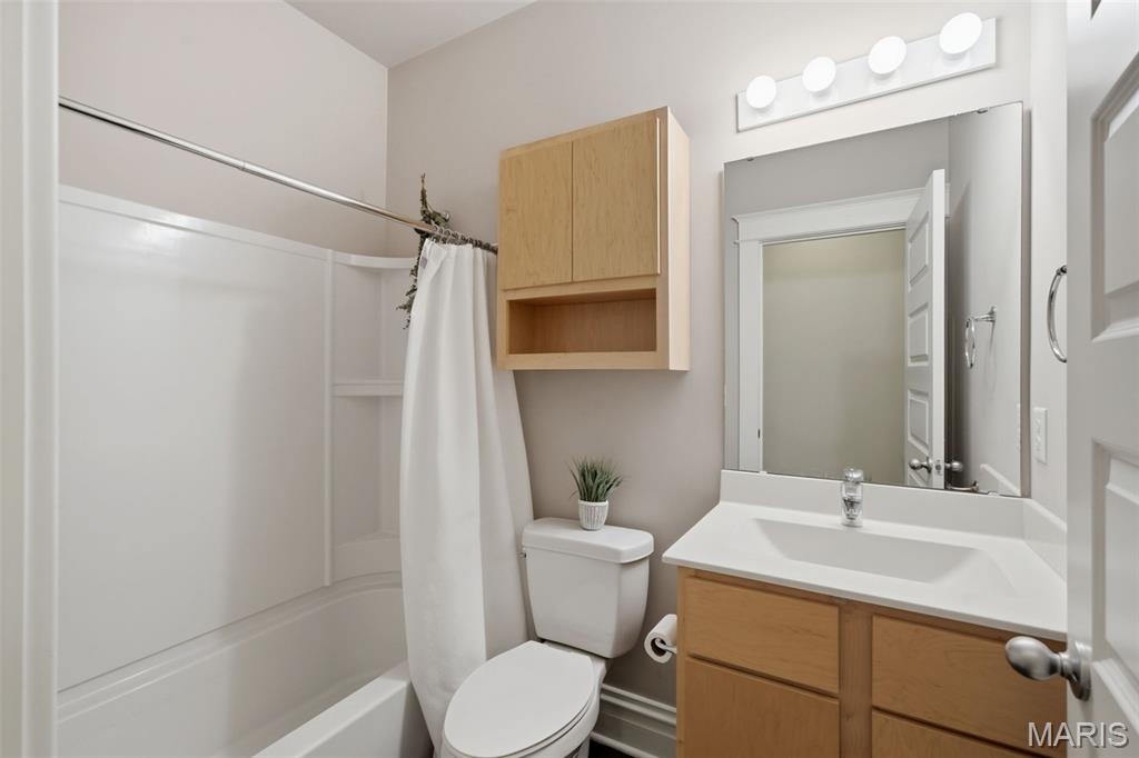 UIC McRee 5 - Residential