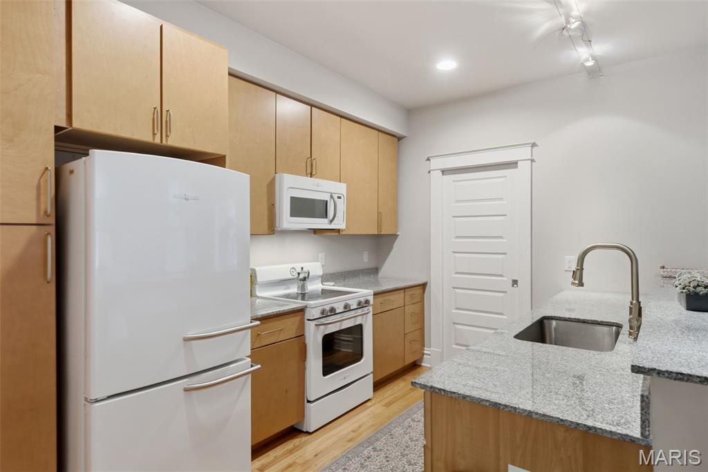 UIC McRee 5 - Residential