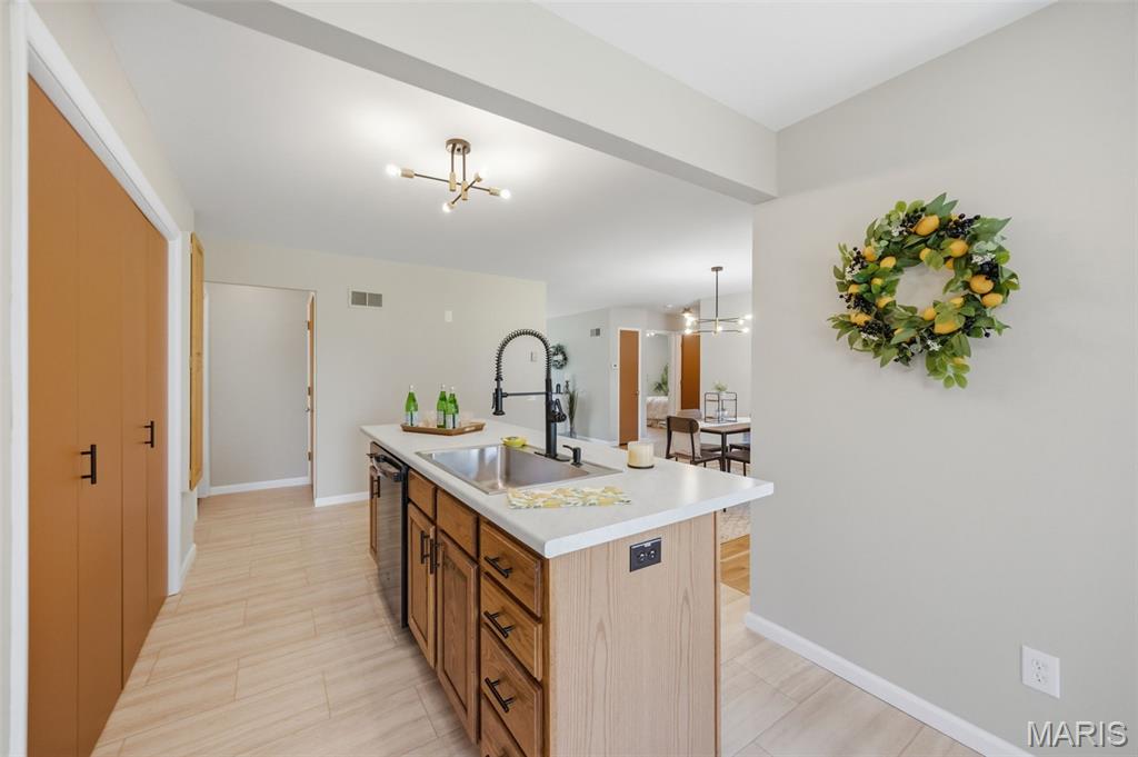 Madonna Hills - Residential