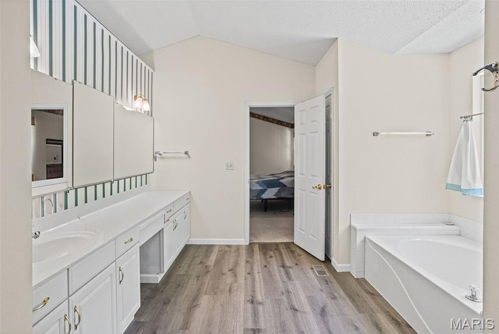 Hunters Crossing Sub 4th Add - Residential