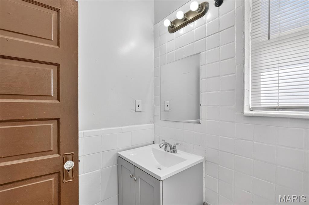 St Louis Commons Add - Residential Income