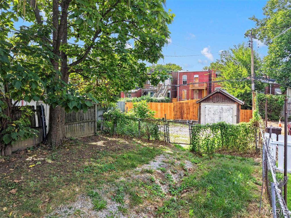 St Louis Commons Add - Residential Income