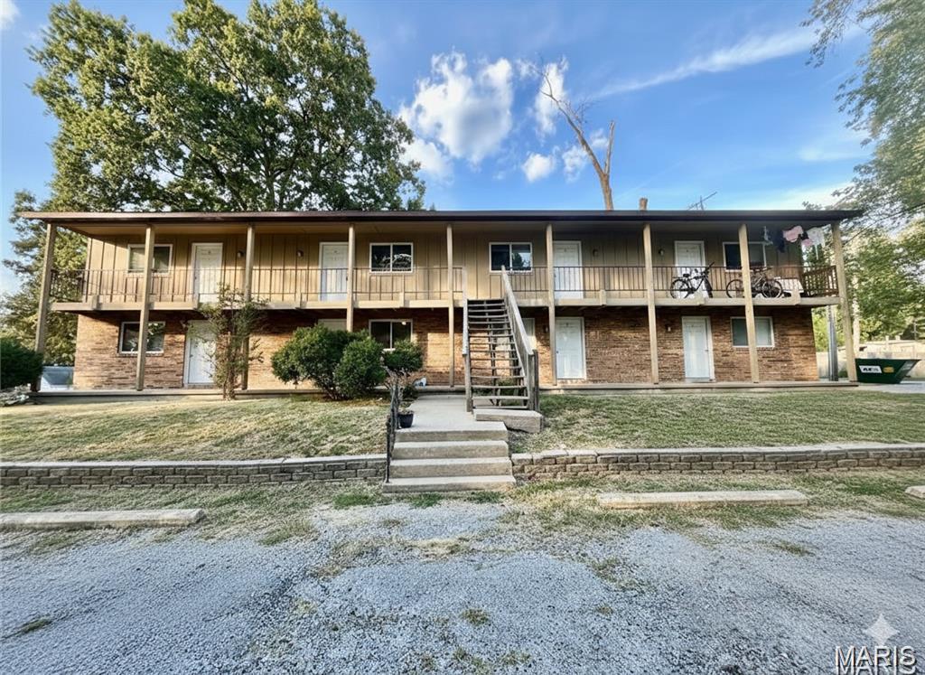Cozy 1 bed/1 bath UPPER level apartment. Eat in kitchen area opens up into the living room. Spacious bedroom offers good sized closet. Complex sits on quiet corner lot with parking spots available. Close to SWIC, SAFB and St. Louis. This is a NO SMOKING and NO PET home. $50 application fee required for all occupants 18 years of age or older. Credit, criminal, employment and rental verification will be conducted. Holding (security) deposit required within 24 hours of approval. 

Applications are processed on a first-come, first-served basis. An application will be considered complete only after all required documentation has been received, including, but not limited to, a completed application, valid government-issued photo identification, proof of income (such as recent pay stubs), and any other documents requested by management. Once an application is deemed complete, the applicant(s) will be contacted to submit the required application fee. Applications are processed one at a time in the order that complete application packages are received. If the first application is denied, withdrawn, or otherwise does not result in an approved tenancy, the next applicant with a complete application will be notified and invited to submit the application fee for processing. Holding (security) deposit is due within 24 hours of application approval. Other deposits may be requested by owner upon review of application and reports. All utilities are tenant responsibility, lawn care is included in monthly rent. This a no smoking, pet friendly home.