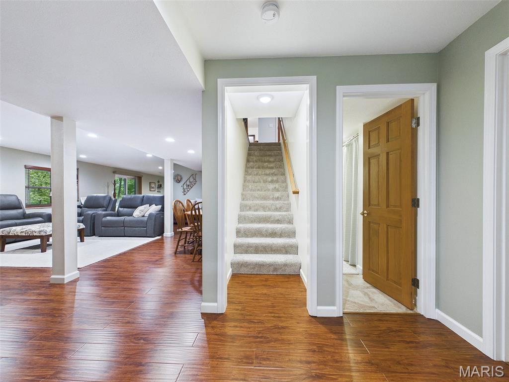 Country Club Manors - Residential
