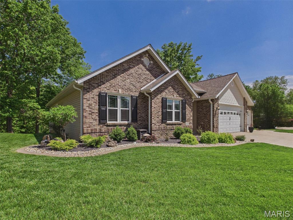 Country Club Manors - Residential