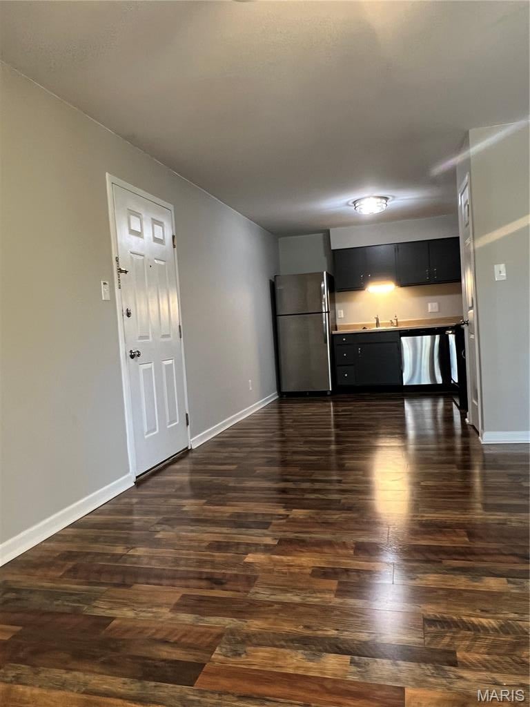 Treetop Condo Ph 2 - Residential