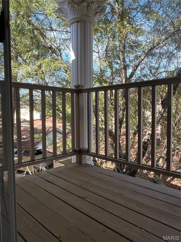 Treetop Condo Ph 2 - Residential