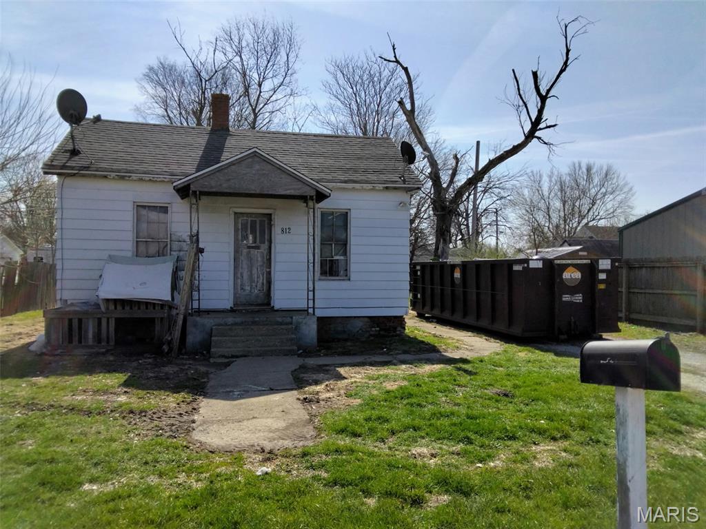 **Selling As-Is**

Unique investment opportunity with two homes on one property! The front home features 1 bedroom and 1 bathroom, while the rear home offers 2 bedrooms and 1 bathroom. Both homes are in need of significant repairs and updates, making this an excellent project for investors, flippers, or buyers looking to build sweat equity. Property is being sold strictly AS-IS, and the seller will make no repairs. With plenty of potential and multiple living units on one parcel, this property offers a variety of possibilities for the right buyer. Buyer to verify all information.

**Broker Owned**