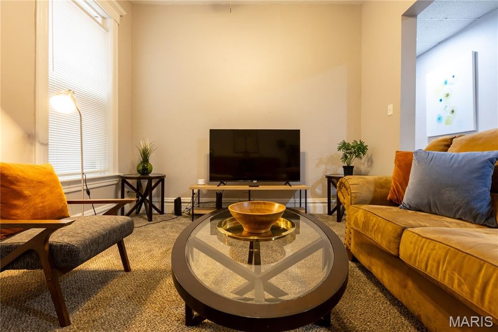Lindells Add 02 - Residential Income