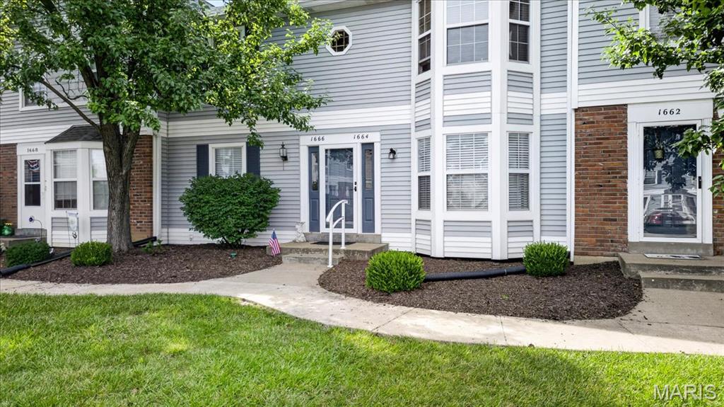 Move right into this beautifully updated ground-floor condo offering maintenance-free living in the heart of St. Charles! Featuring 2 bedrooms, an updated kitchen and bath, luxury vinyl flooring throughout, fresh neutral finishes, and a spacious unfinished basement with private laundry and abundant storage, this home is ready for its next owner. Enjoy peaceful views of common ground, public utilities, assigned parking, and a convenient location just minutes from shopping, restaurants, parks, and major highways. Located in the highly sought-after Francis Howell School District, this condo offers exceptional value whether you're purchasing your first home, downsizing, or adding to your investment portfolio.