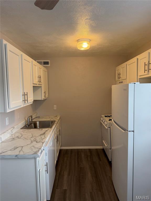 Highlands Of Hampshire The - Residential Lease