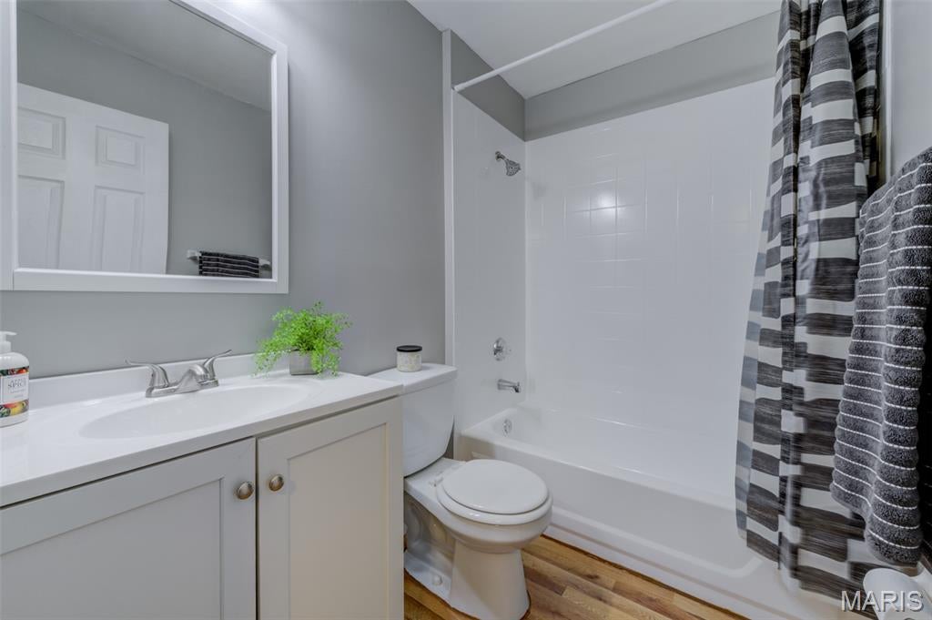 Stone Ridge Estate Condos - Residential