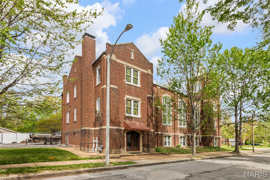 Gravois Kingshighway Park - Commercial Sale
