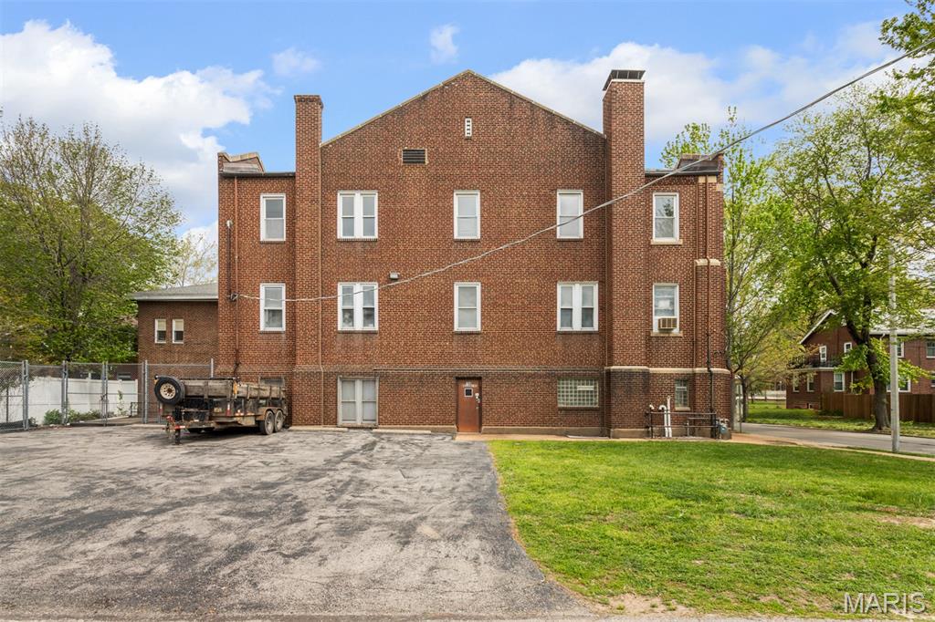 Gravois Kingshighway Park - Commercial Sale