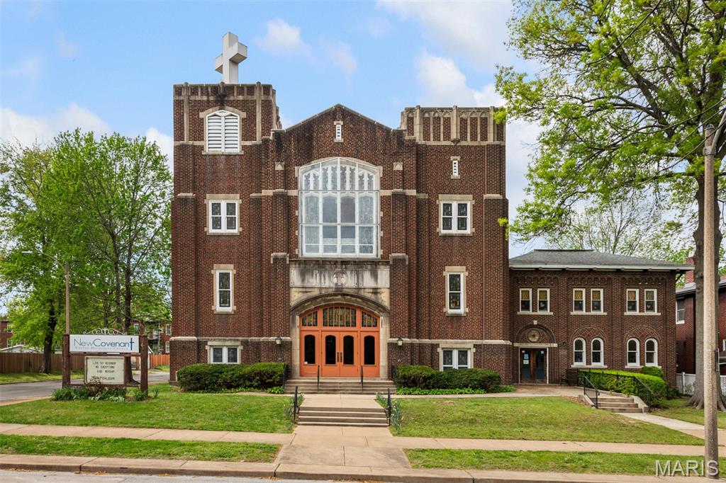 Gravois Kingshighway Park - Commercial Sale