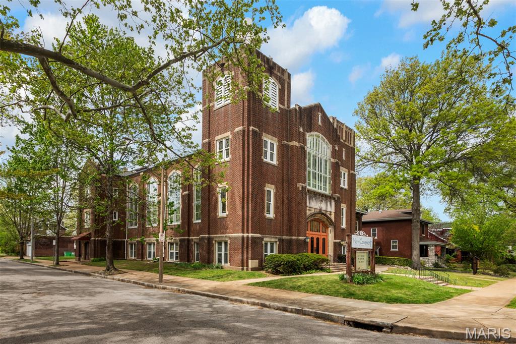 Gravois Kingshighway Park - Commercial Sale