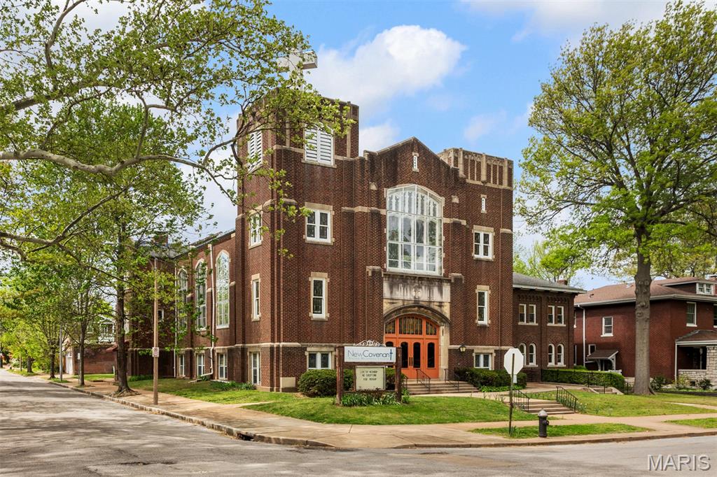 Gravois Kingshighway Park - Commercial Sale