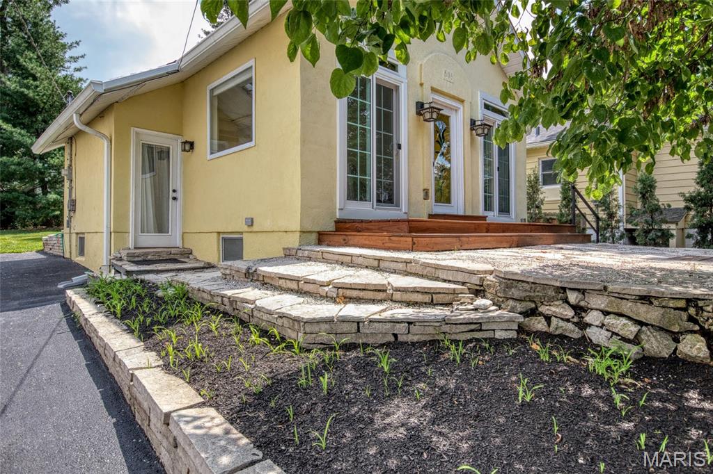 Tuxedo Park - Residential
