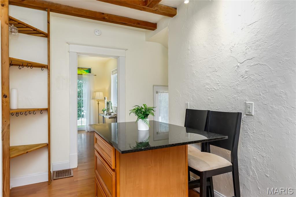 Tuxedo Park - Residential