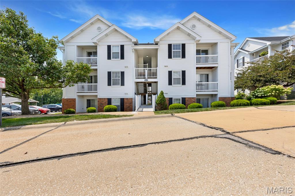 Victoria Crossing Easement 18 At - Residential