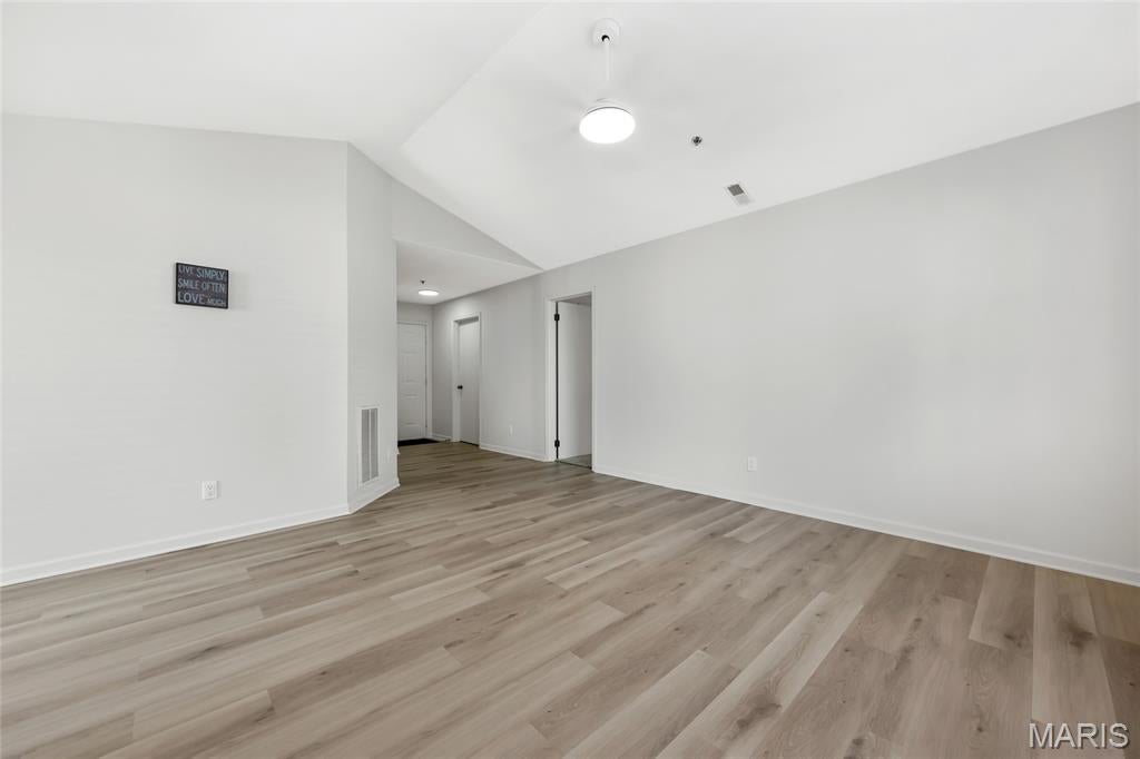 Victoria Crossing Easement 18 At - Residential