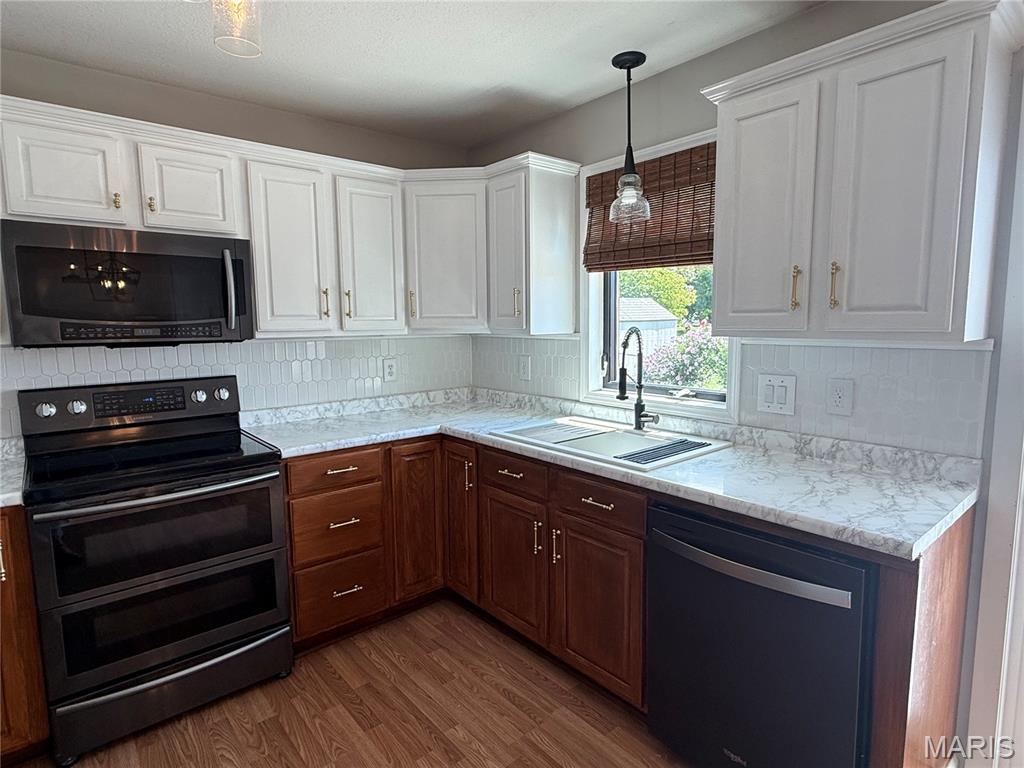 Oakview 1st Add - Residential