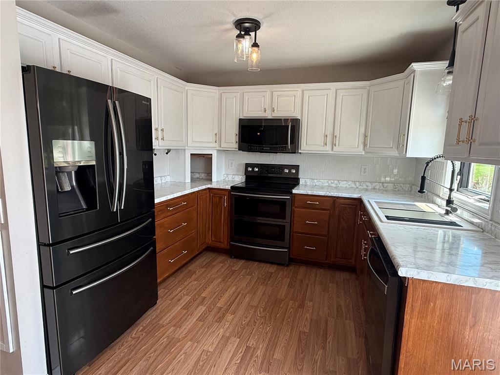 Oakview 1st Add - Residential