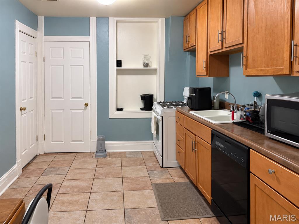 Grand Meramec Place Add - Residential Income