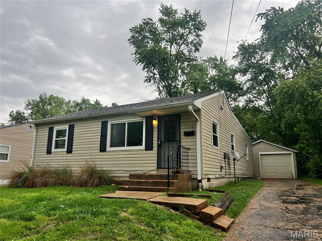 This 3-bedroom, 1260 sq ft ranch has 2 full bathrooms and a detached garage. Home has been totally renovated-fresh paint, all new deluxe LVT flooring, remodeled bathrooms, remodeled kitchen with new custom cabinets, granite countertop, undermount sink, deluxe faucet, custom backsplash and stainless appliances, many new doors and lights, and much more!