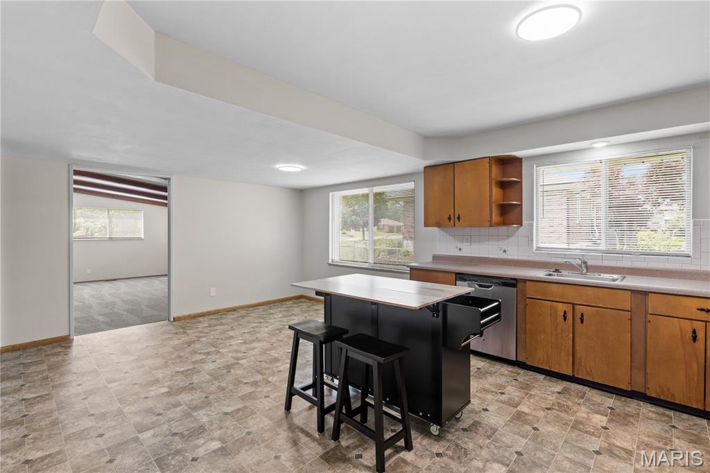 Oak Lake Estates - Residential Lease