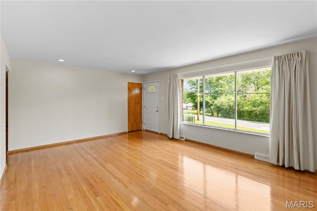 Oak Lake Estates - Residential Lease