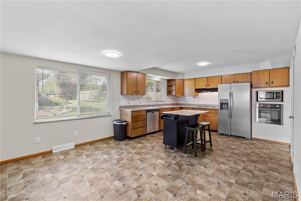 Oak Lake Estates - Residential Lease