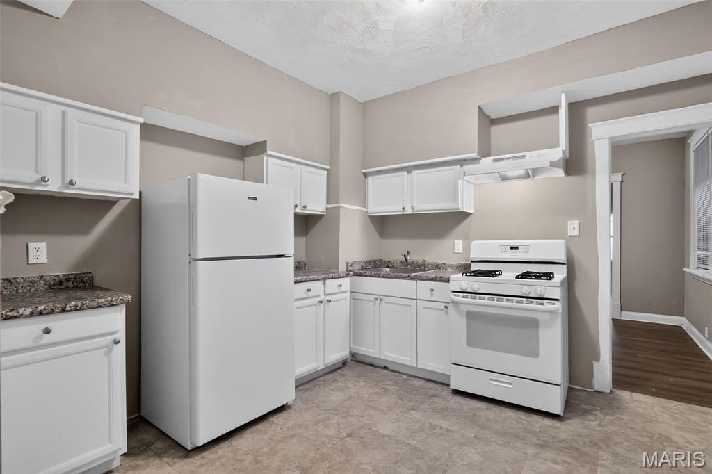 West Lawn - Residential